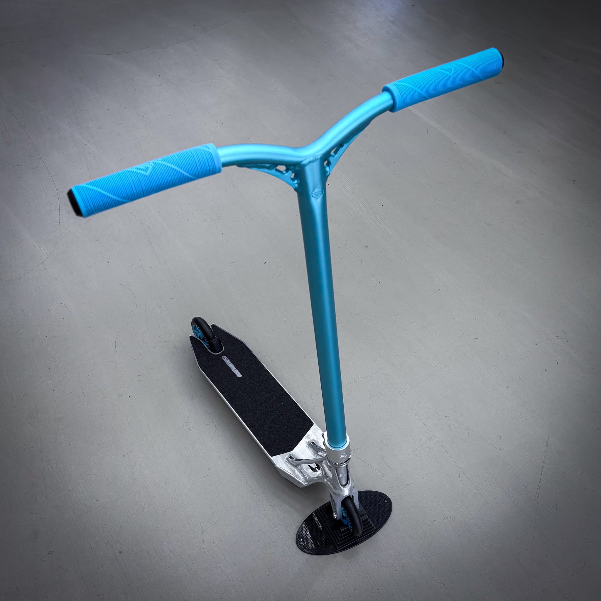 Striker Pande Teal/Silver Custom Build - Teal/Silver-ScootWorld.dk