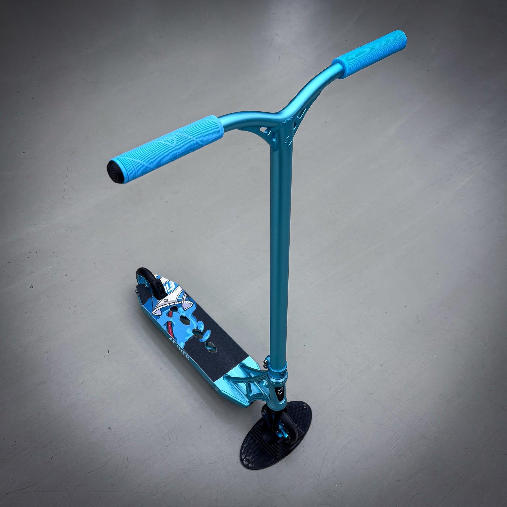 Striker Aether Teal Custom Build - Teal-ScootWorld.dk