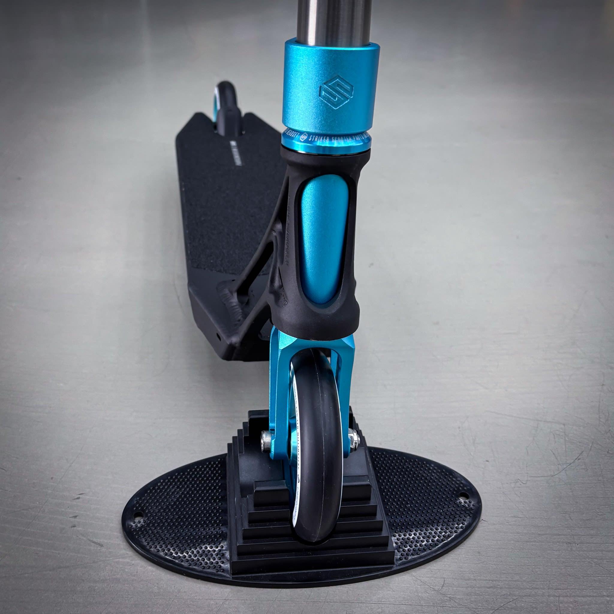 Striker Titan Pande Custom Build - Black/Teal/Silver-ScootWorld.dk