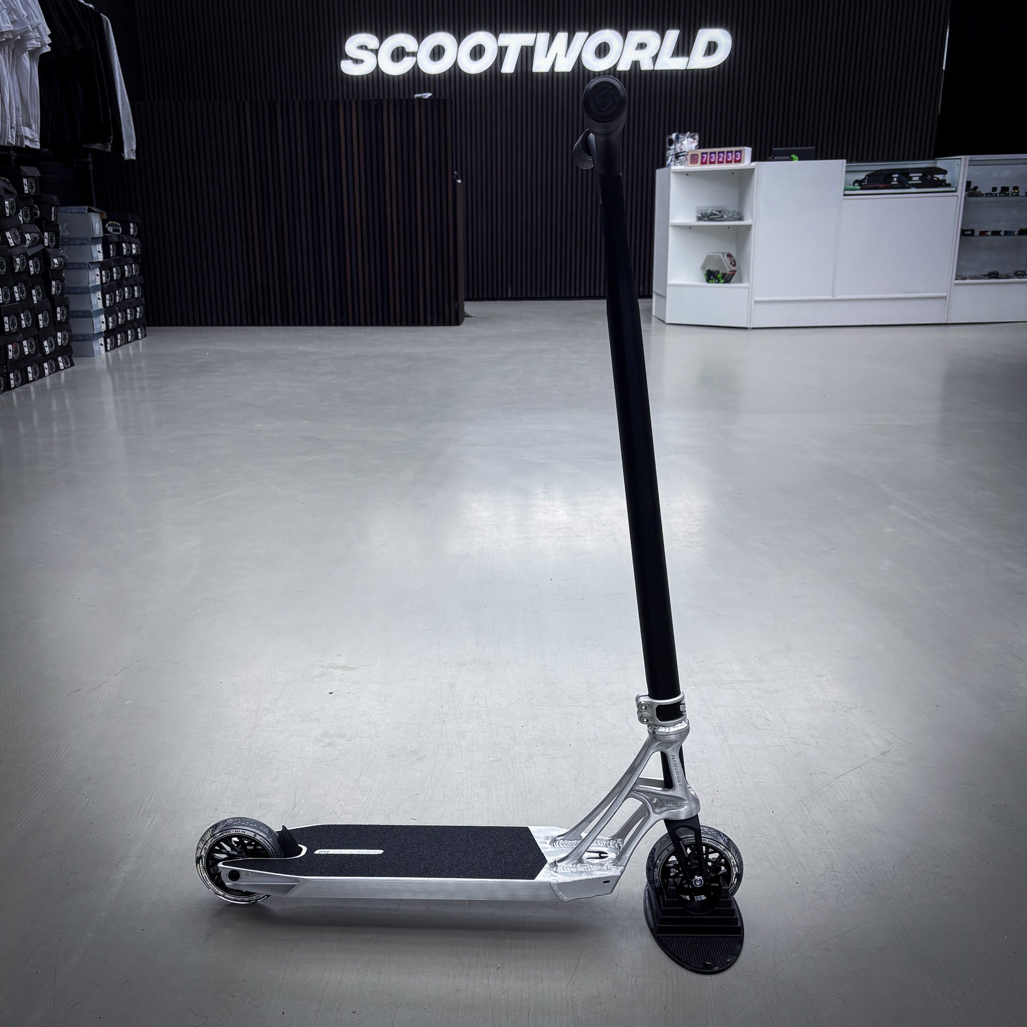 Ethic Pande Wolp Silver/Black Custom Build - Silver/Black-ScootWorld.dk
