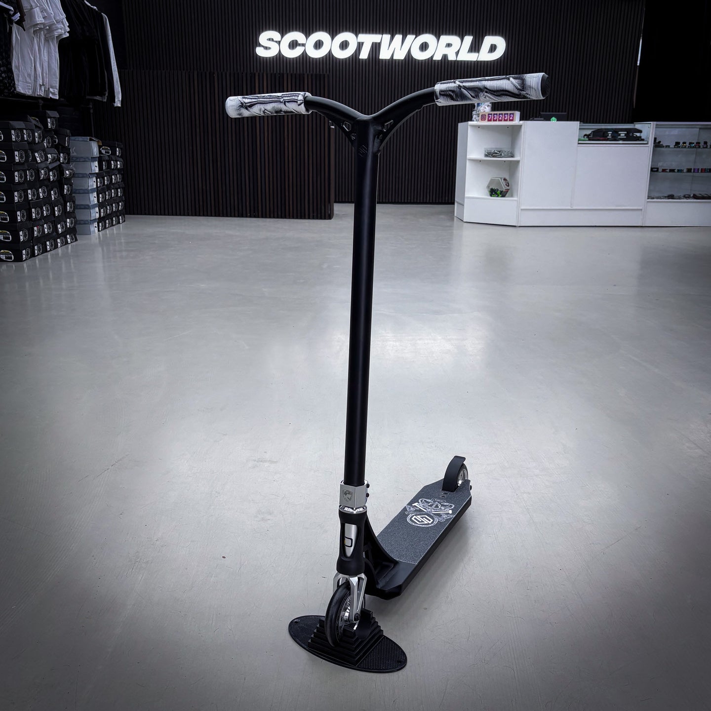 Striker Panda Freestyle Custom Build - Black/Silver-ScootWorld.dk