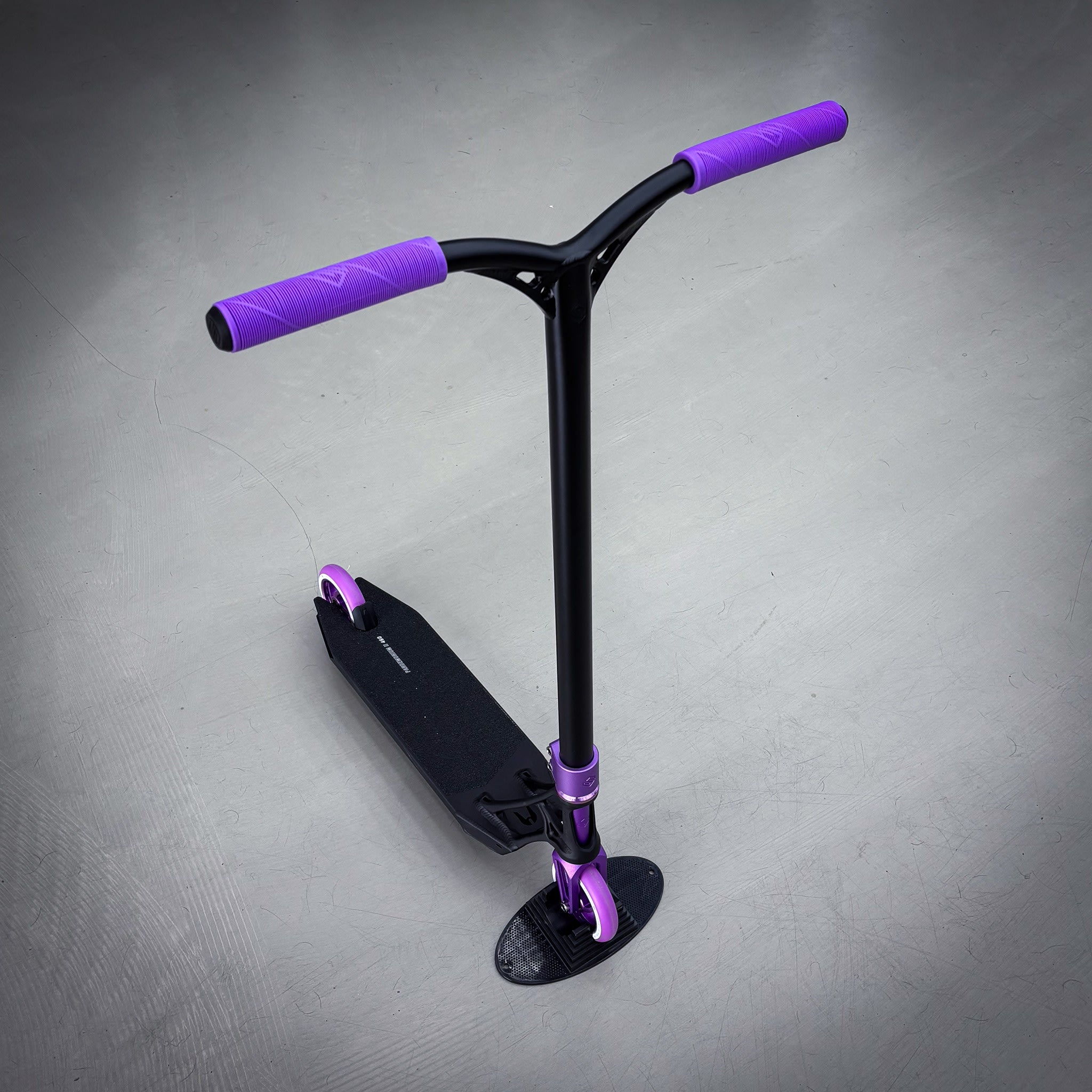Striker Ethic Pande Custom Build - Black/Purple-ScootWorld.dk
