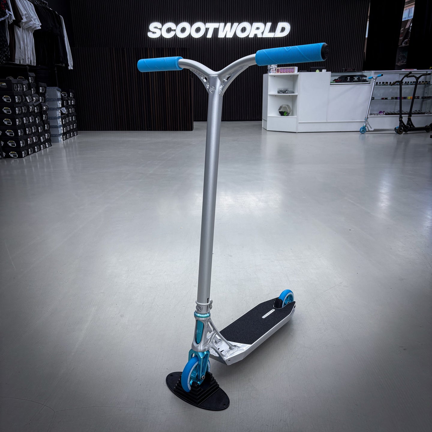 Striker Ethic 460mm Silver Teal Custom Build - Silver/Teal-ScootWorld.dk
