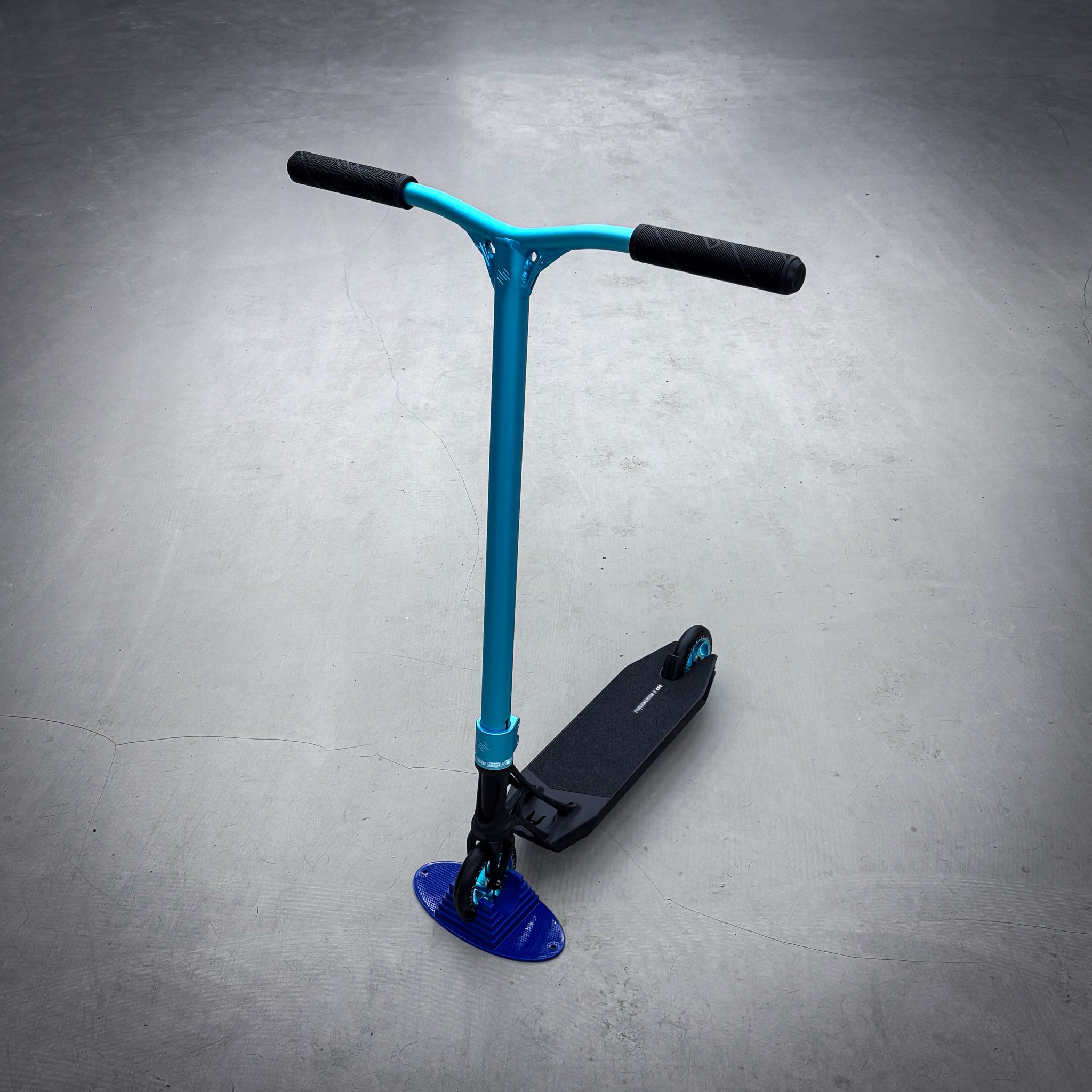 Striker Ethic Pande Black/Teal Custom Løbehjul - Black/Teal-ScootWorld.dk