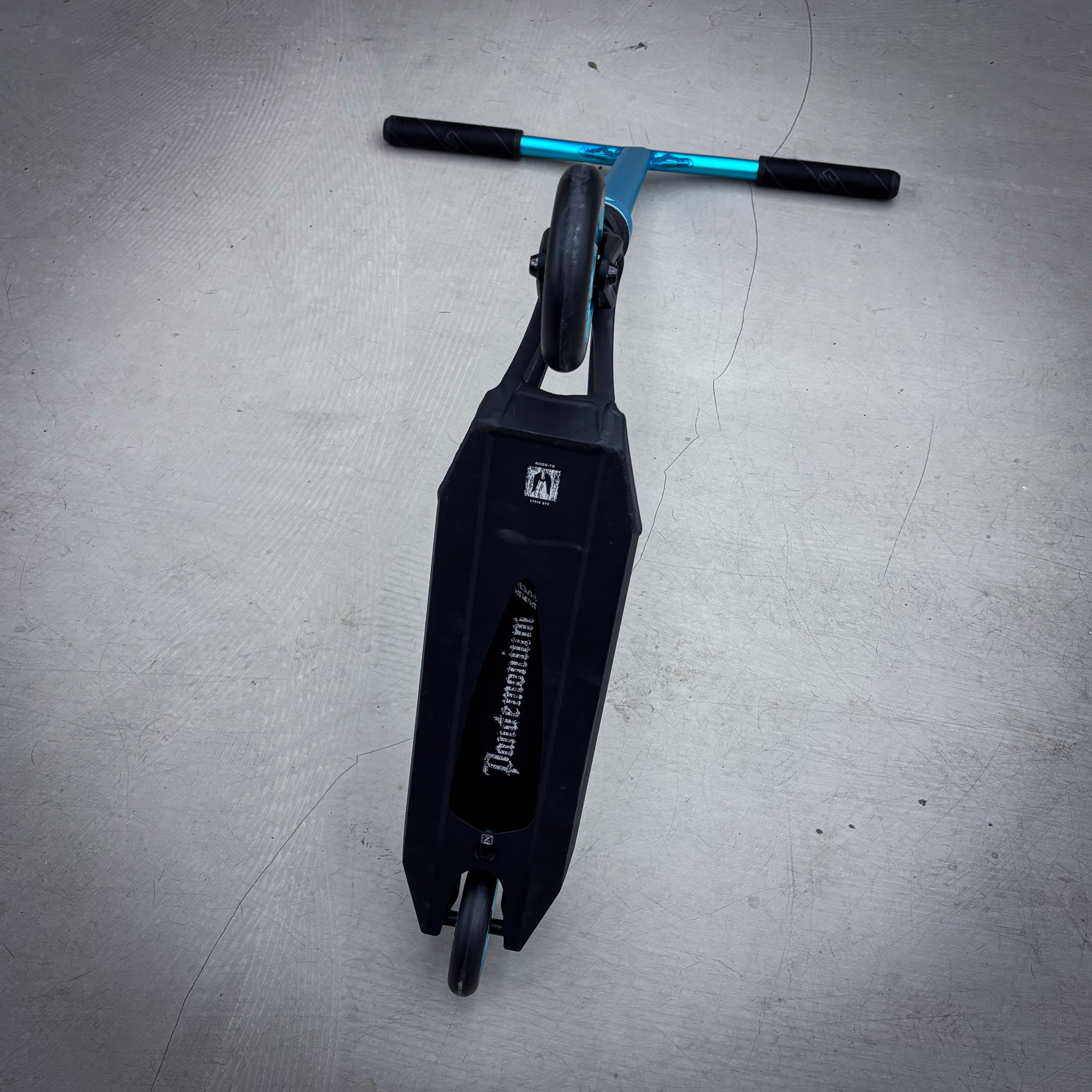 Striker Ethic Pande Black/Teal Custom Løbehjul - Black/Teal-ScootWorld.dk